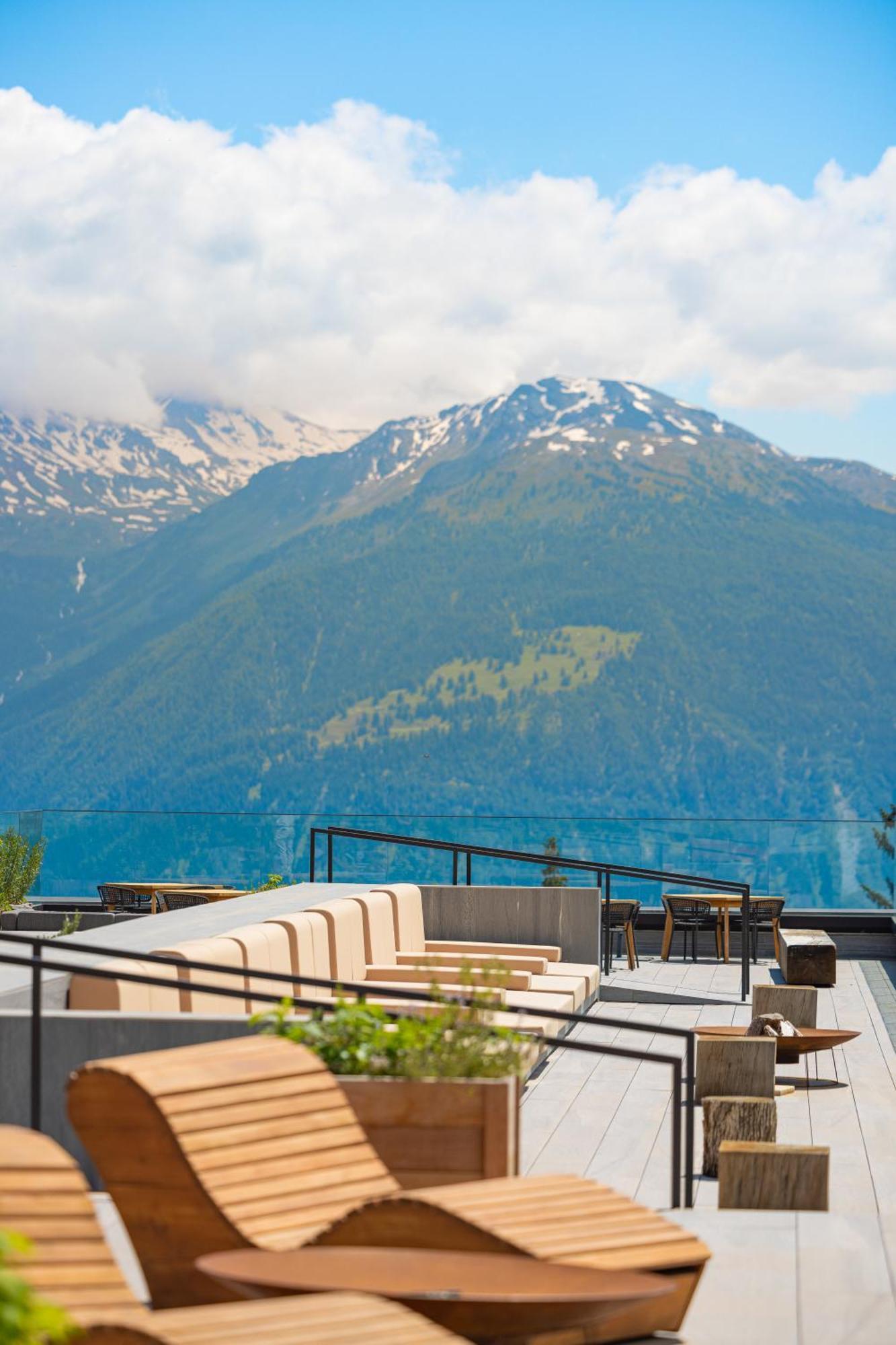Hotel Six Senses Crans-Montana Exterior foto